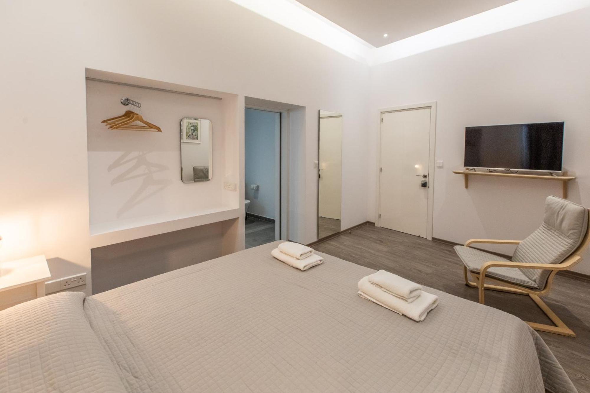 Rooms - Unique Staying In Paphos Centre Cameră foto